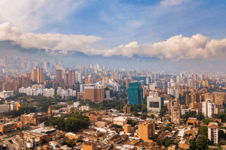 A Transformação de Medellín: Um Exemplo de Inovação Urbana