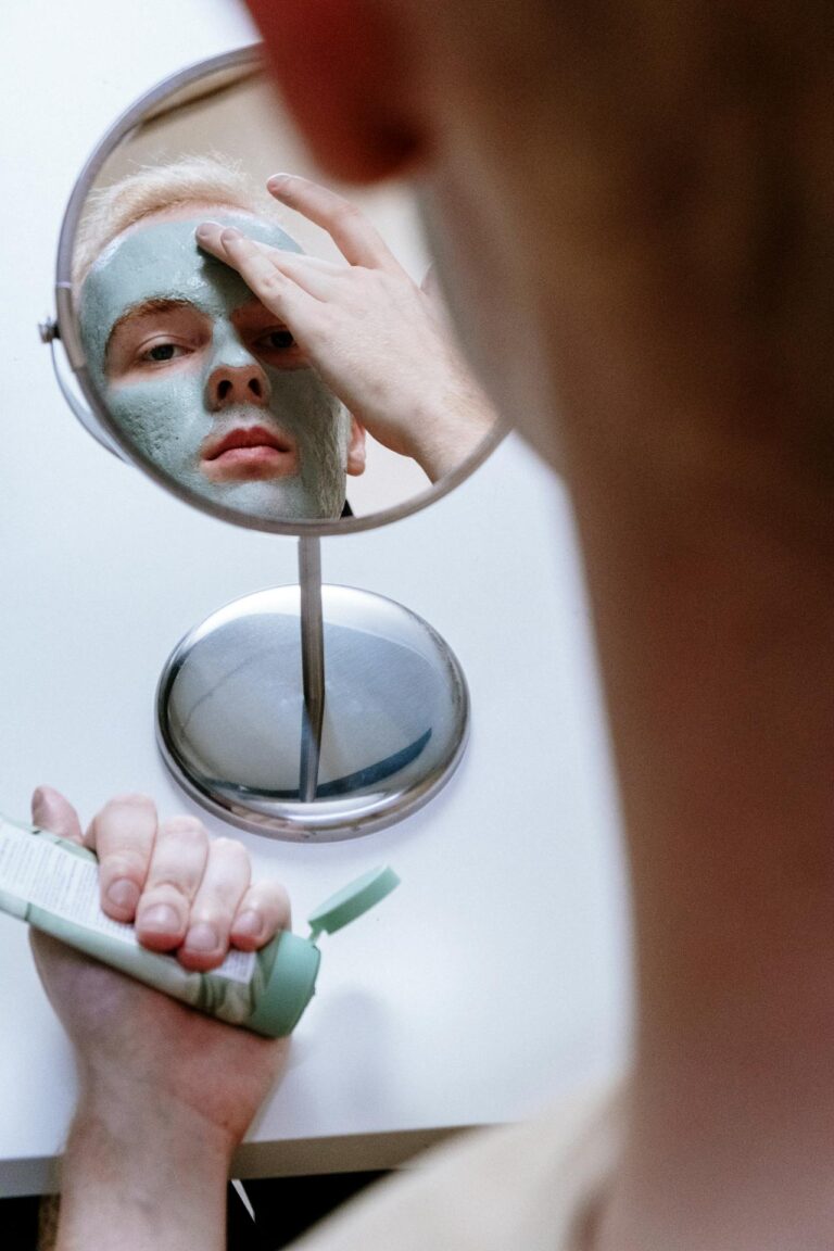 Tendências de Cuidados com a Pele Masculina em Alta