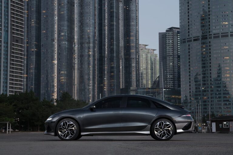 Carros Elétricos Ganham Força: Tendências e Inovações