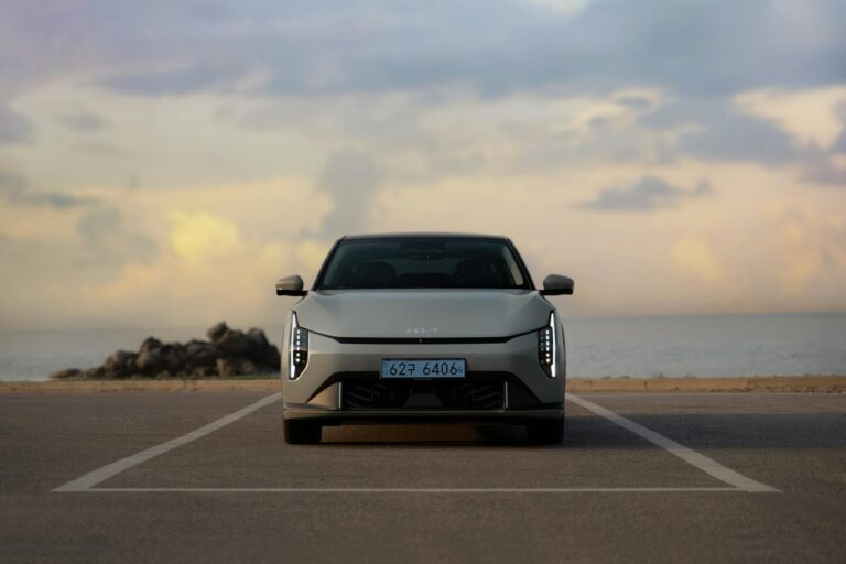 A Revolução dos Veículos Elétricos: Tendências e Impactos