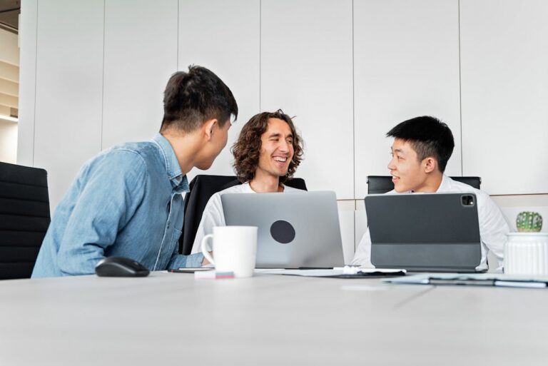 A Revolução do Trabalho Híbrido: Como Equilibrar Vida e Carreira