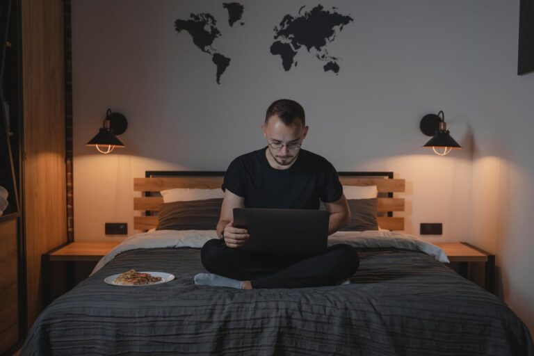 Como Navegar nas Regras de Etiqueta no Home Office