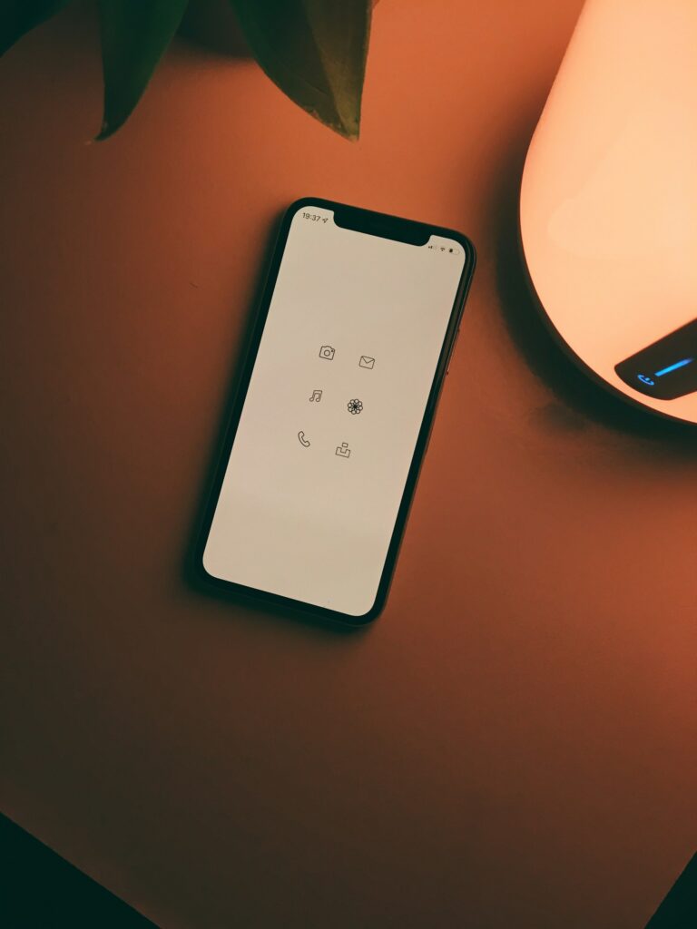 Minimalismo Digital: A Nova Tendência para Reduzir Estresse