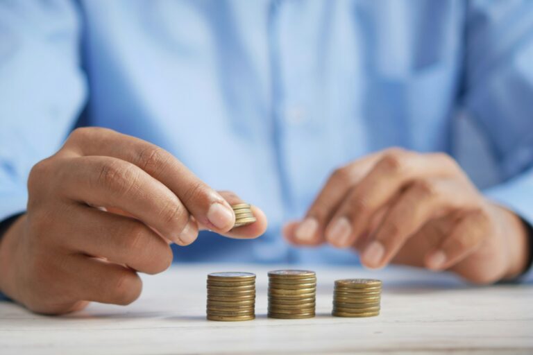 Como Aprender a Economizar Dinheiro de Forma Inteligente