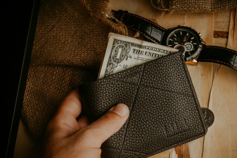 Dicas Eficazes para Melhorar sua Saúde Financeira