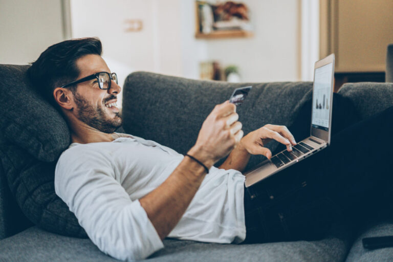 Como aproveitar um descontaço online sem cair em golpes